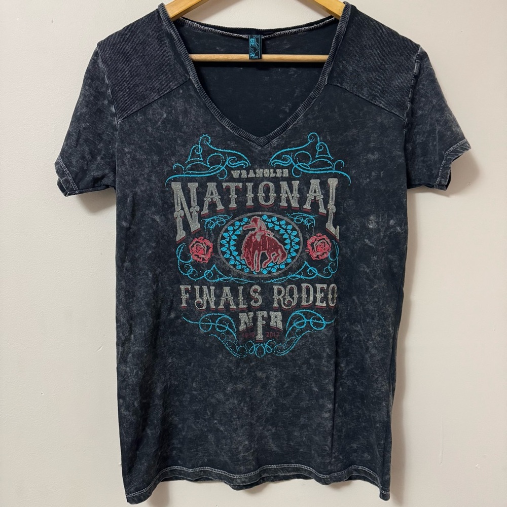 (M) Y2K charcoal dark gray rhinestone rose acid wash western short sleeve top